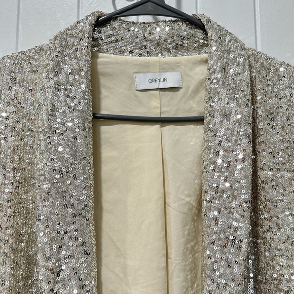 Greylin Silver Sequined Blazer - Picture 2 of 3